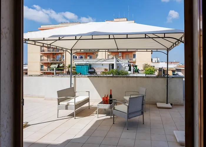 La Terrazza Di * غالاتينا